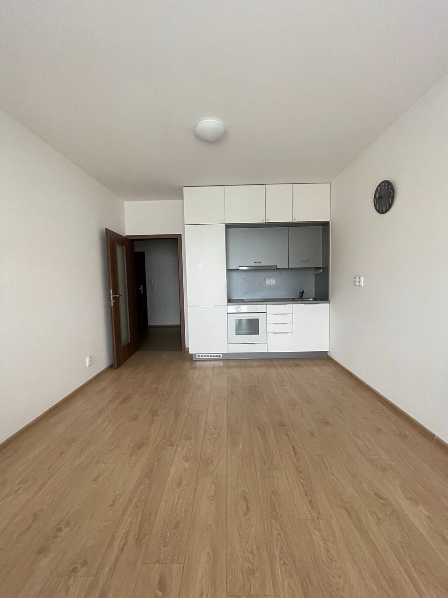 Pronájem bytu 2+kk 51 m² – fotografie 2