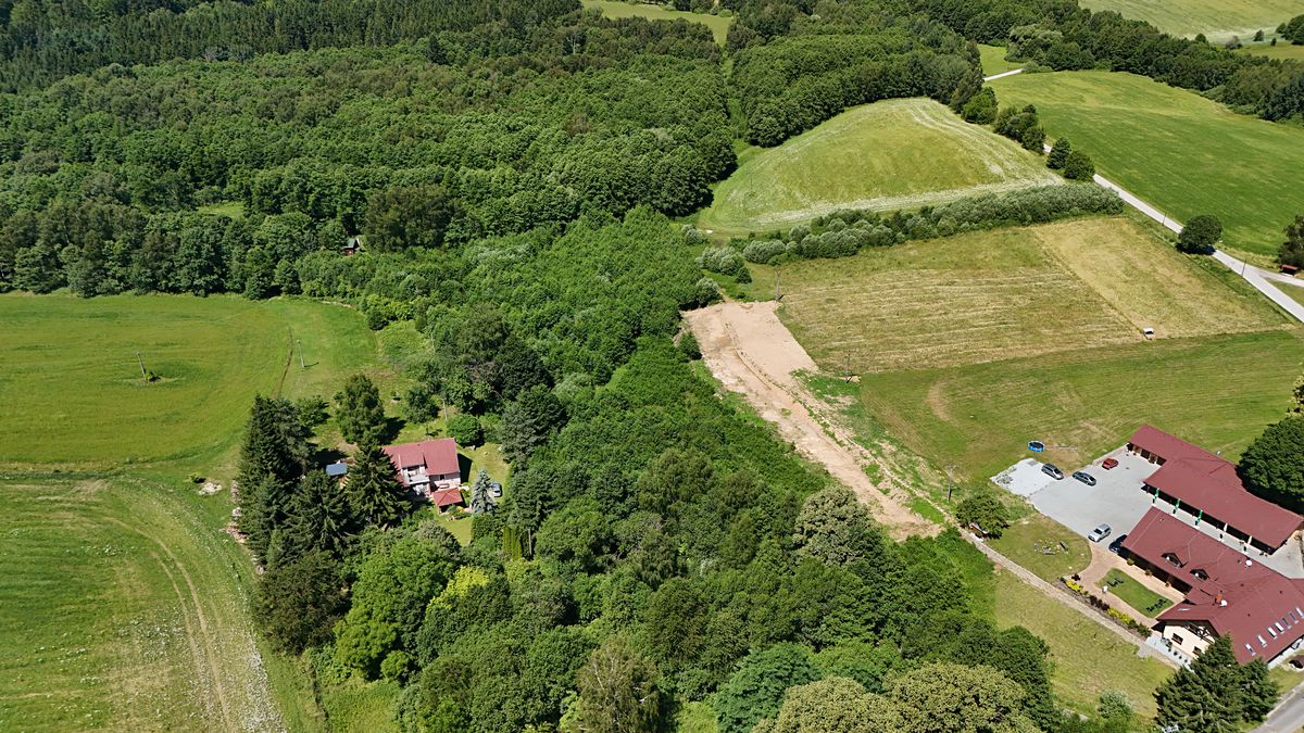 Prodej stavebního pozemku 15376 m² – fotografie 3