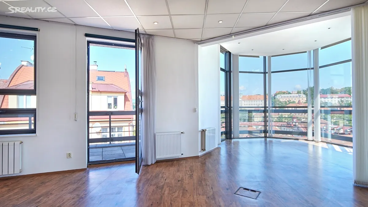Pronájem kanceláře 58 m², Karlovy Vary