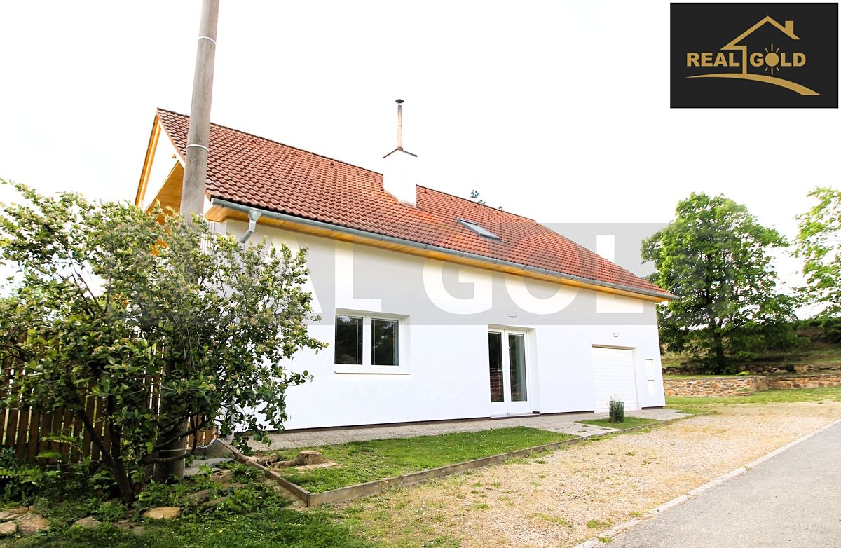 Prodej rodinného domu 280 m², pozemek 258 m²
