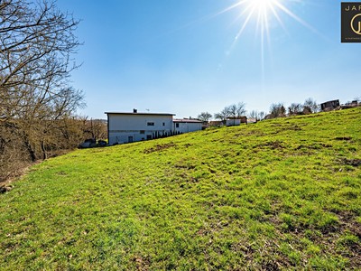Prodej  stavebního pozemku 915 m²