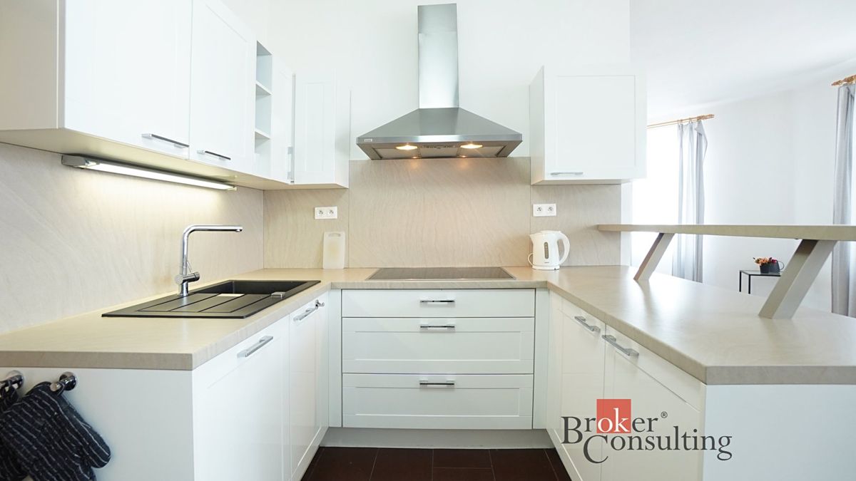 Pronájem bytu 4+kk 130 m²