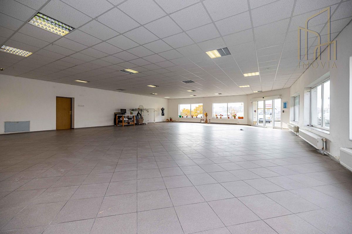 Prodej rodinného domu 649 m², pozemek 2182 m² – fotografie 5