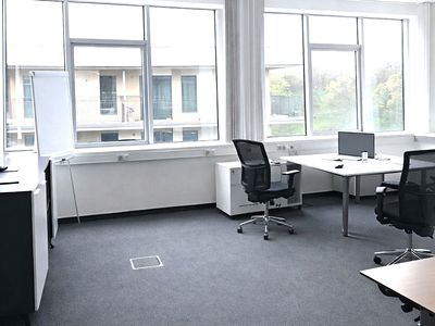 Pronájem kanceláře 175 m²