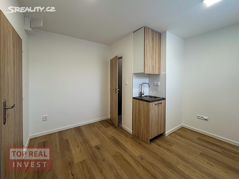 Pronájem kanceláře 12 m², Kroměříž