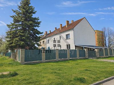 Prodej rodinného domu 450 m², pozemek 648 m²