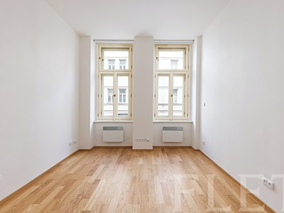 Pronájem bytu 1+kk 29 m²