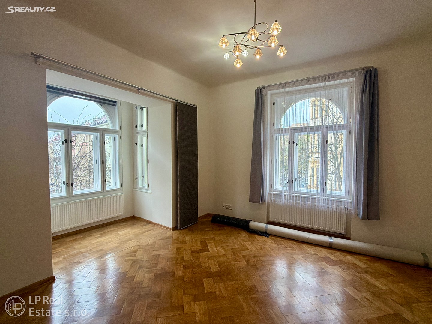 Pronájem bytu 3+1 109 m² – pohled 2