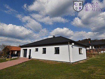 Prodej  rodinného domu 160 m², pozemek 1 165 m²