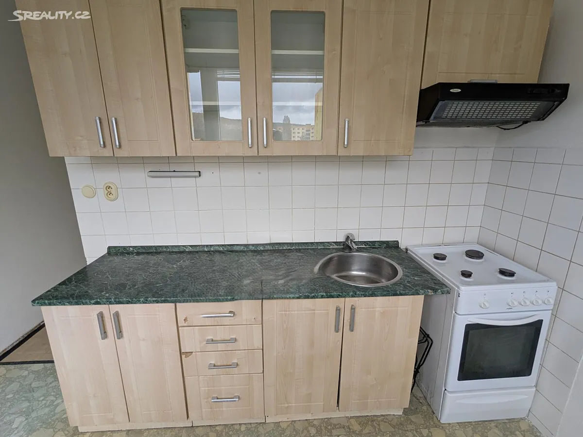 Pronájem bytu 2+1 61 m², Chomutov