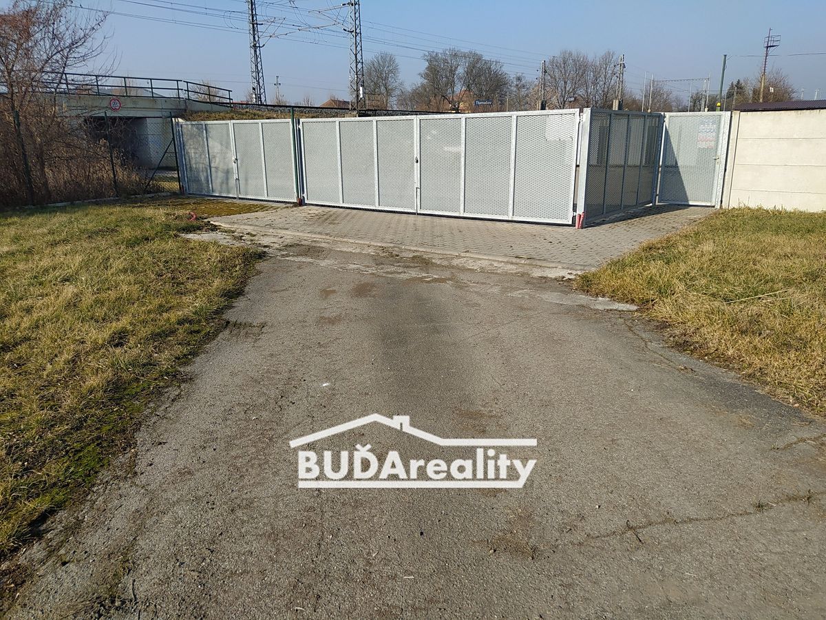 Pronájem komerčního pozemku 1000 m² – fotografie 3