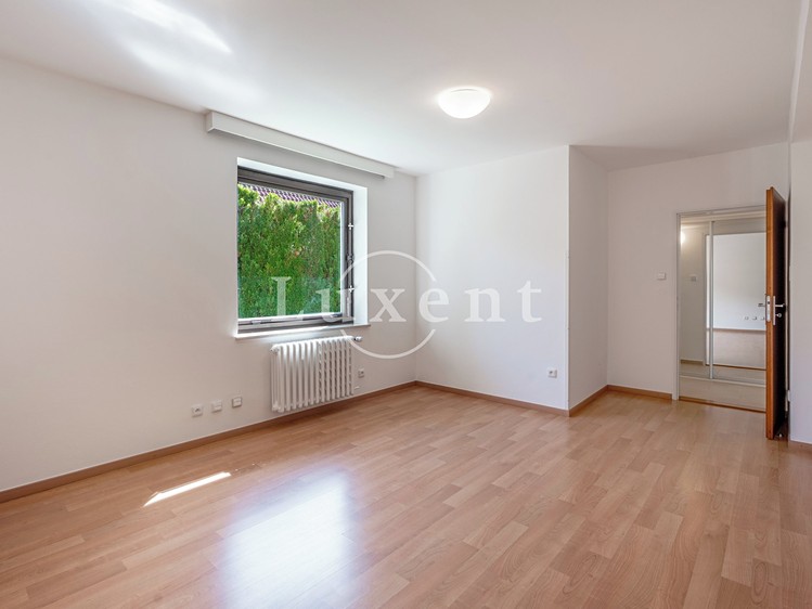Комерційне приміщення в оренду, 417 м² (8 з 20)