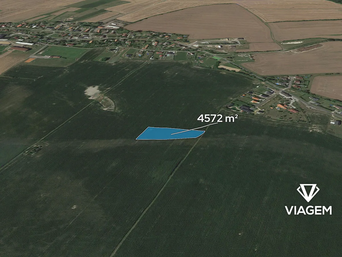 Prodej podílu 1/7 pole 653 m²