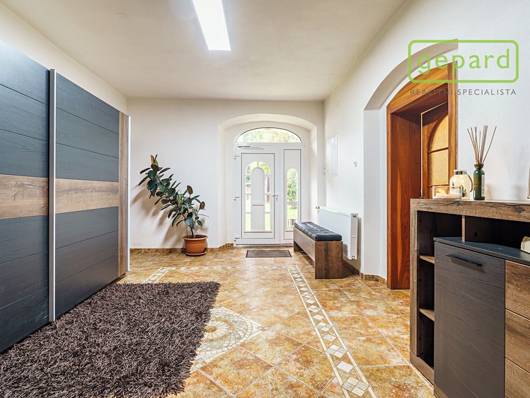 Haus zum Kauf, 295 m² (3 von 52)