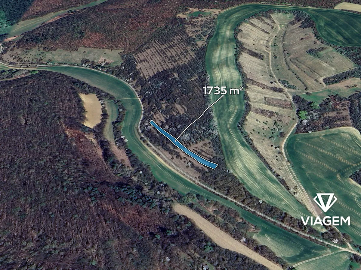 Prodej podílu 1/4 pole 433 m²