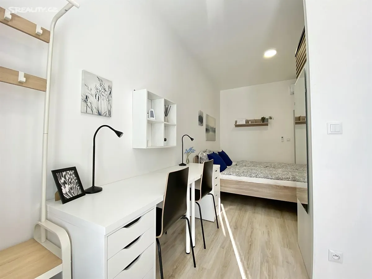 Pronájem bytu 1+kk 18 m², Brno