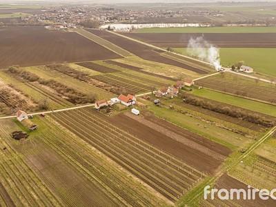Prodej pozemku, 2 781 m² (2 z 15)