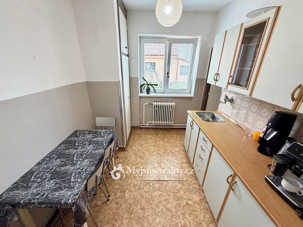 Prodej rodinného domu 192 m², pozemek 552 m² – fotografie 4
