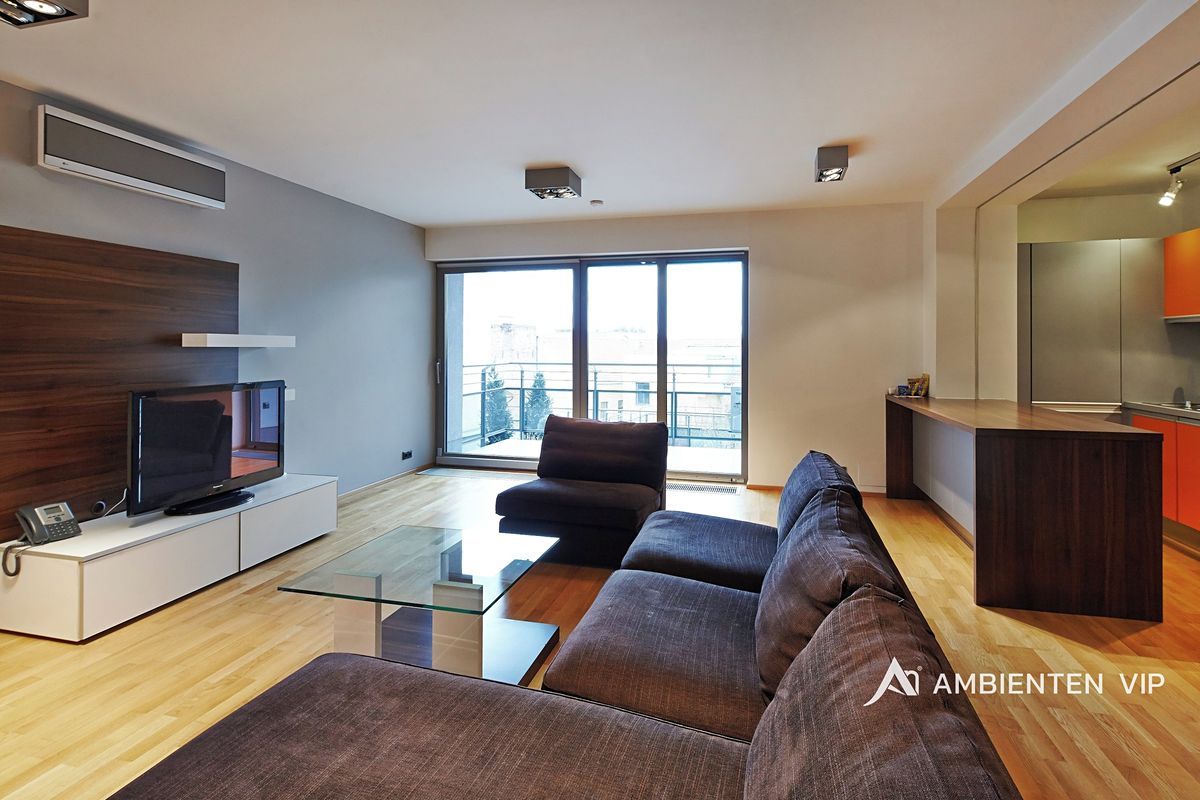 Pronájem bytu 2+kk 87 m² – fotografie 4