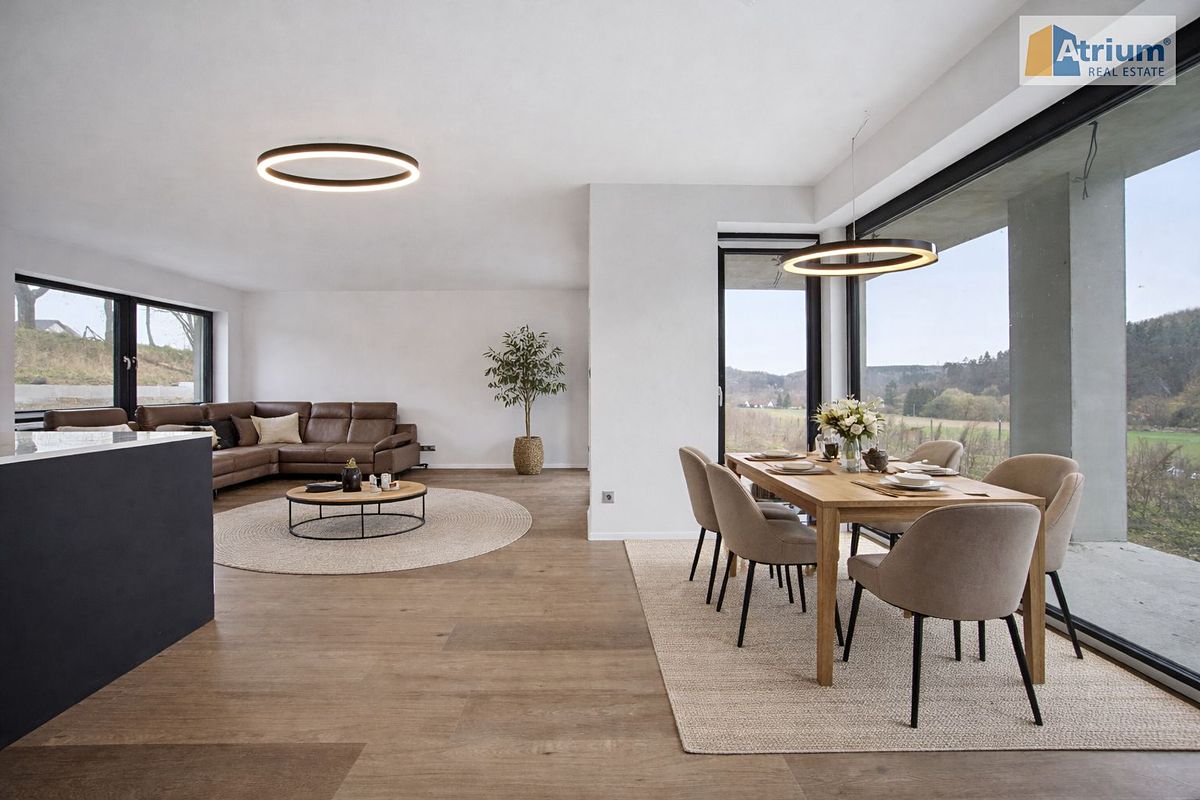 Prodej rodinného domu 194 m², pozemek 1483 m² – fotografie 3