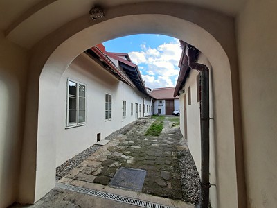 Pronájem bytu 2+1 83 m² (Podkrovní)