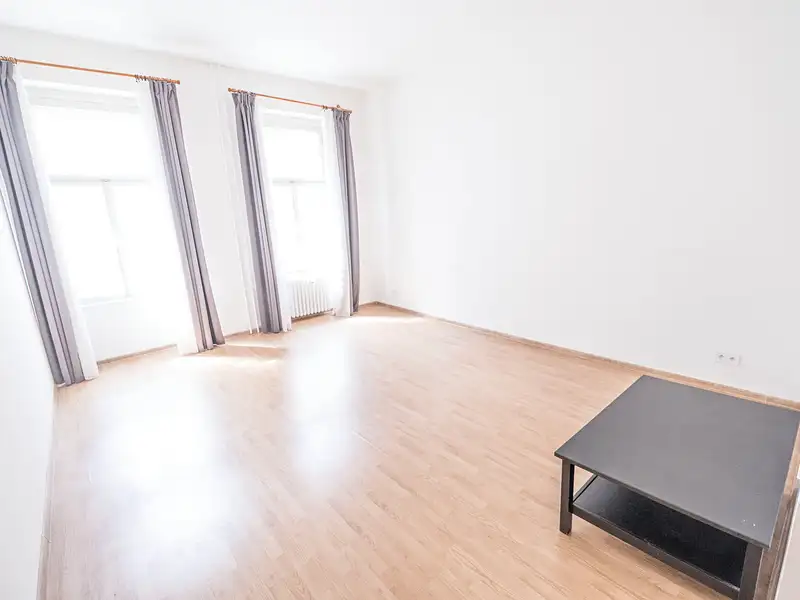 Prodej bytu 2+1 55 m², Praha – náhled fotky 1