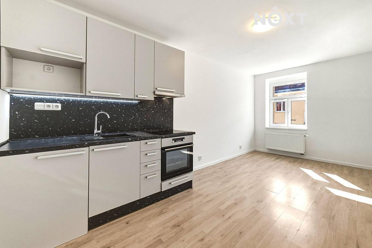 Prodej bytu 2+kk 50 m², Praha – fotka 1 z 3