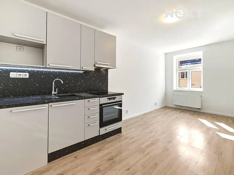 Prodej bytu 2+kk 50 m², Praha – náhled fotky 1