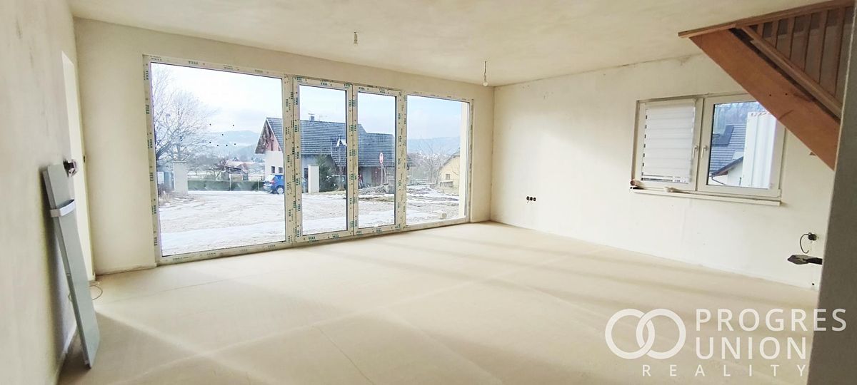 Prodej rodinného domu 115 m², pozemek 592 m² – fotografie 4