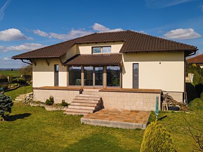Prodej rodinného domu 195 m², pozemek 1369 m²