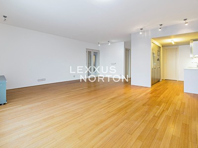 Pronájem bytu 4+kk 135 m²