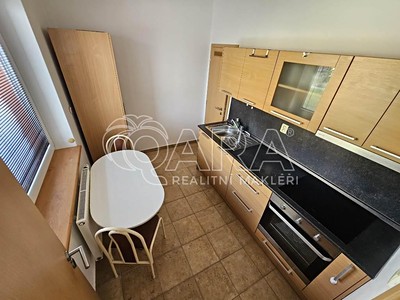 Pronájem bytu 2+1 55 m² (Jednopodlažní)