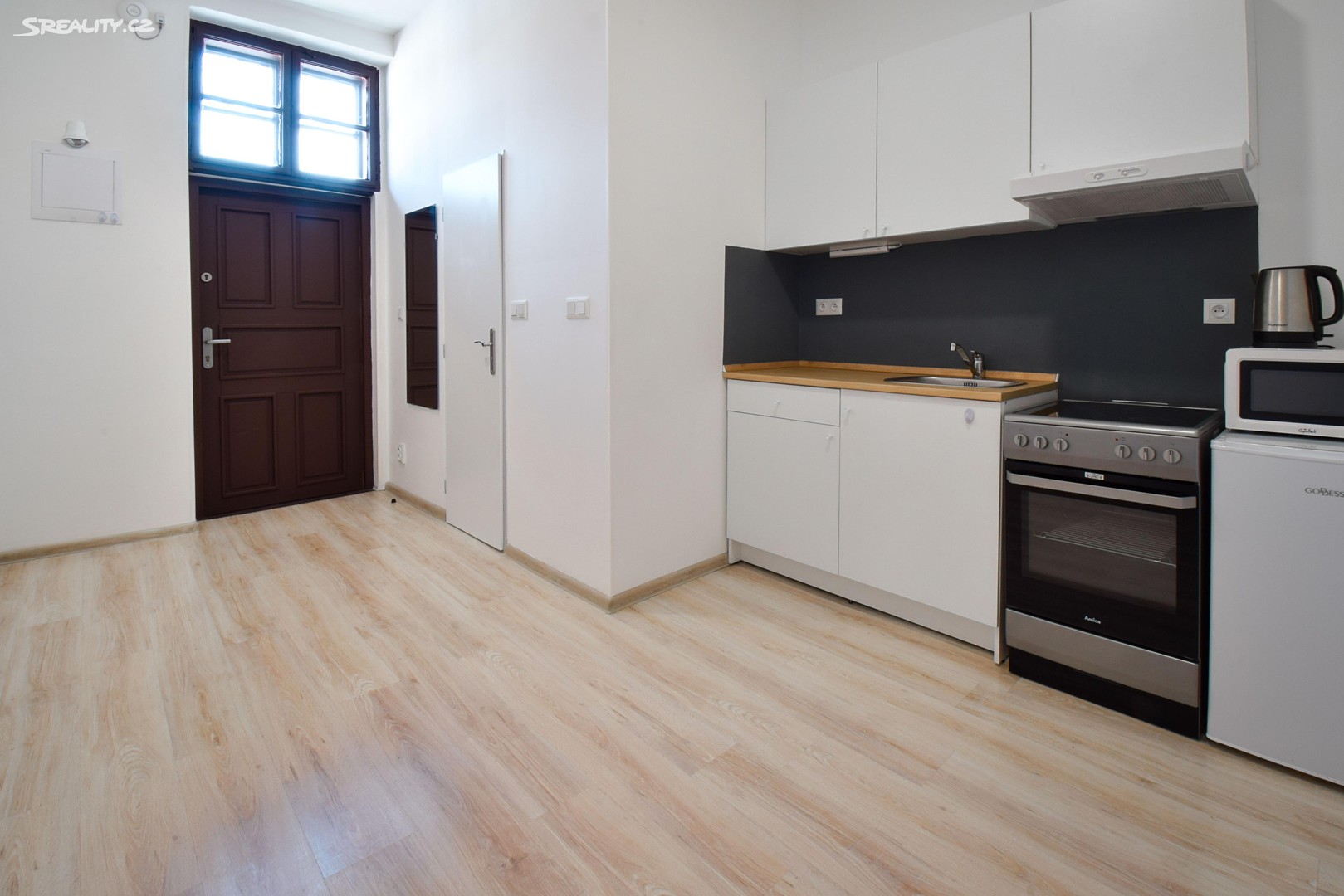 Pronájem bytu 1+1 32 m² (Mezonet) – pohled 4