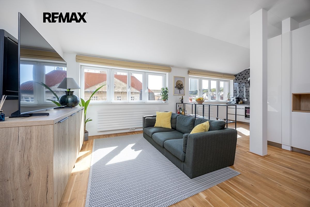 Prodej bytu 3+kk 77 m² (Jednopodlažní)