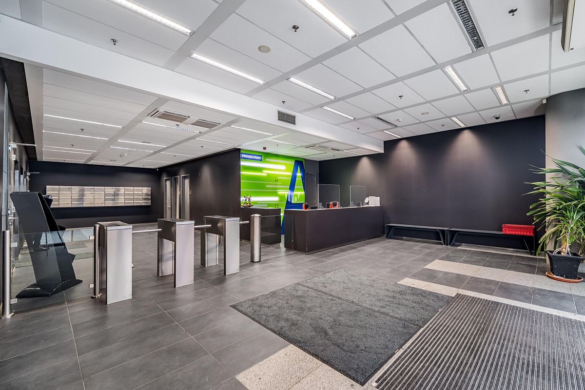 Pronájem kanceláře 129 m² – fotografie 2