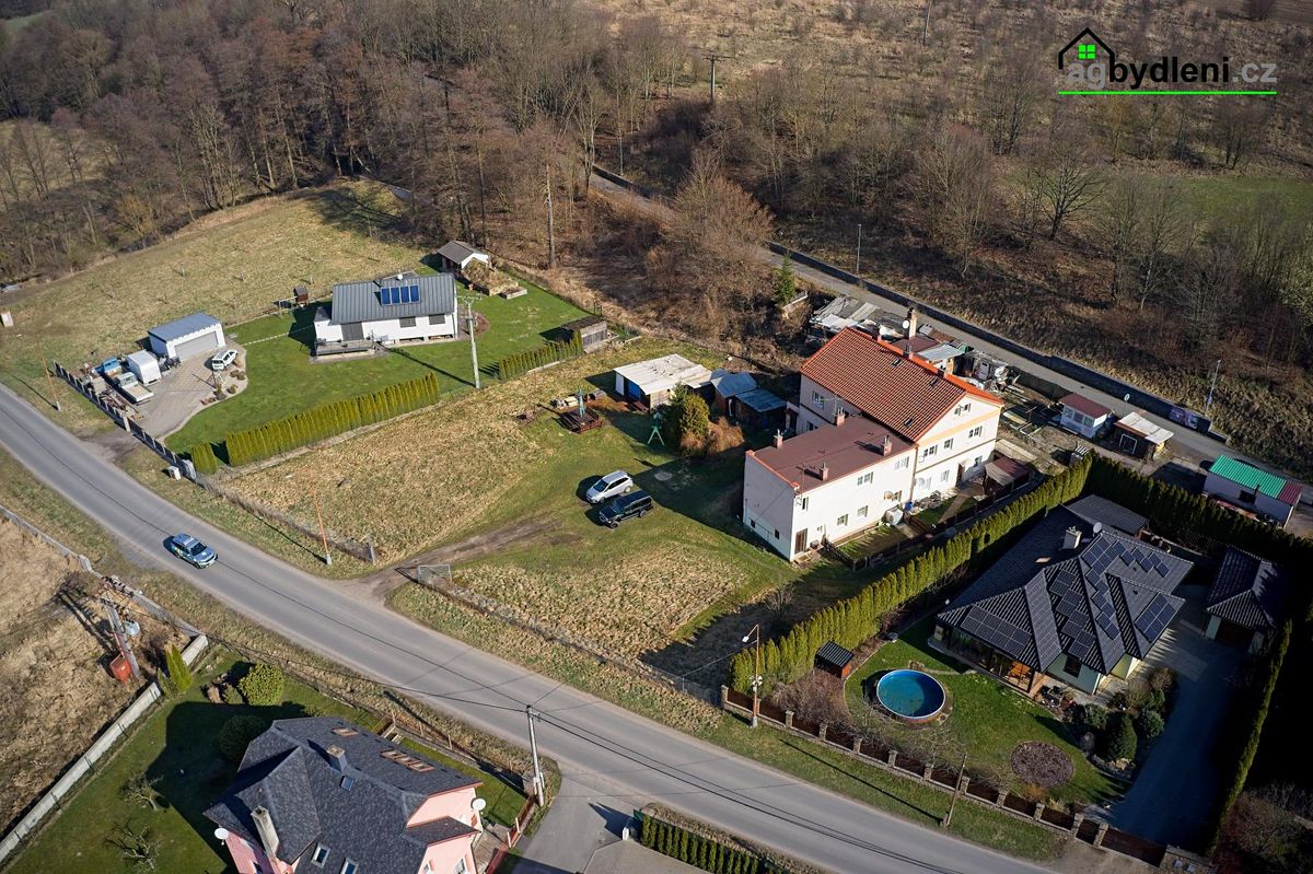 Prodej rodinného domu 318 m², pozemek 3194 m²