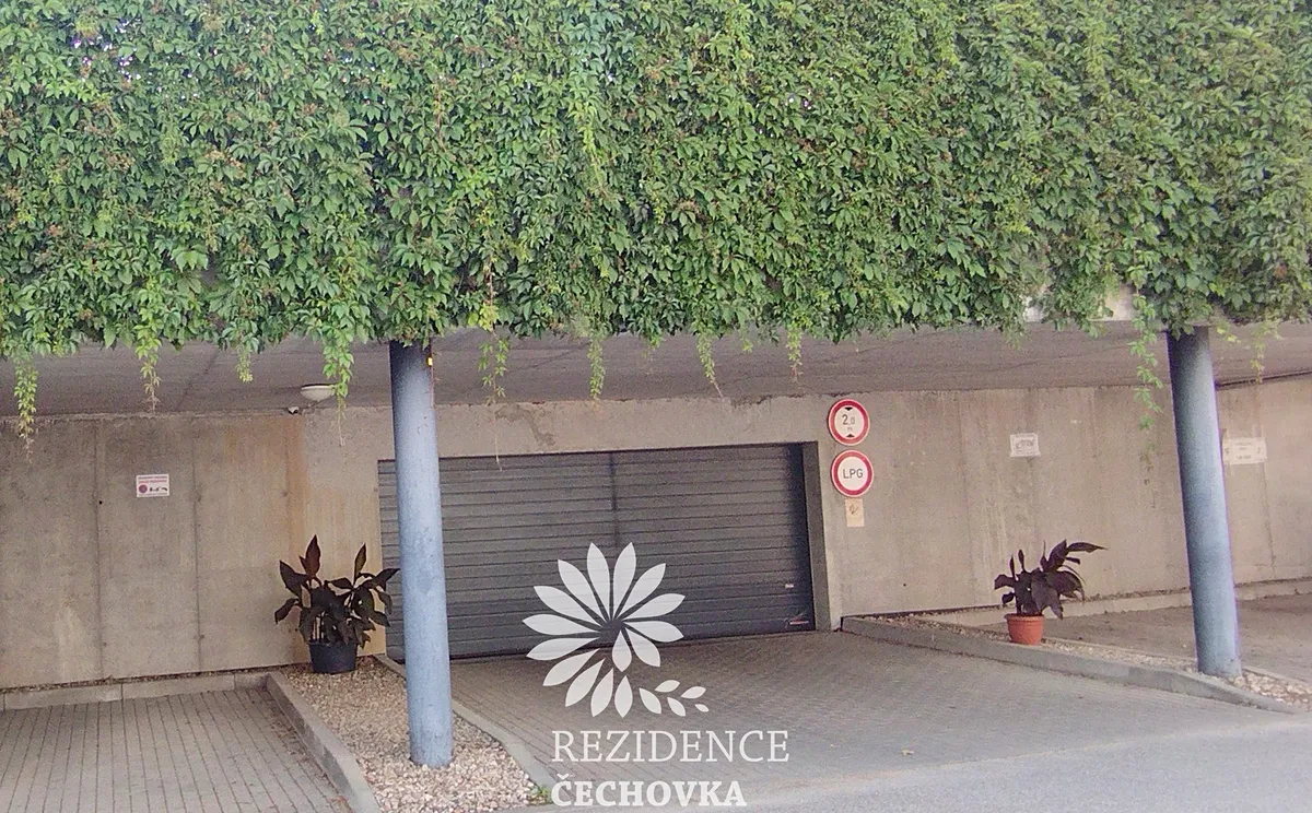 Prodej garážového stání 13 m²