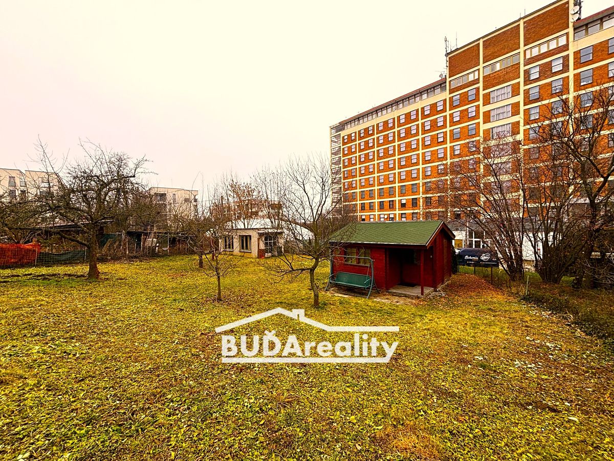 Prodej stavebního pozemku 380 m² – fotografie 3