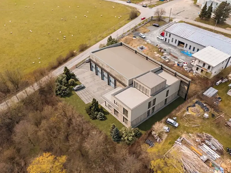 Prodej komerčního pozemku 1987 m², Hrobice – náhled fotky 3