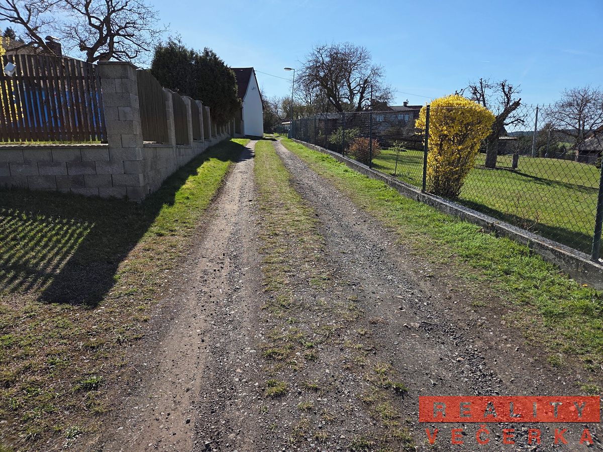 Prodej stavebního pozemku 1059 m² – fotografie 3