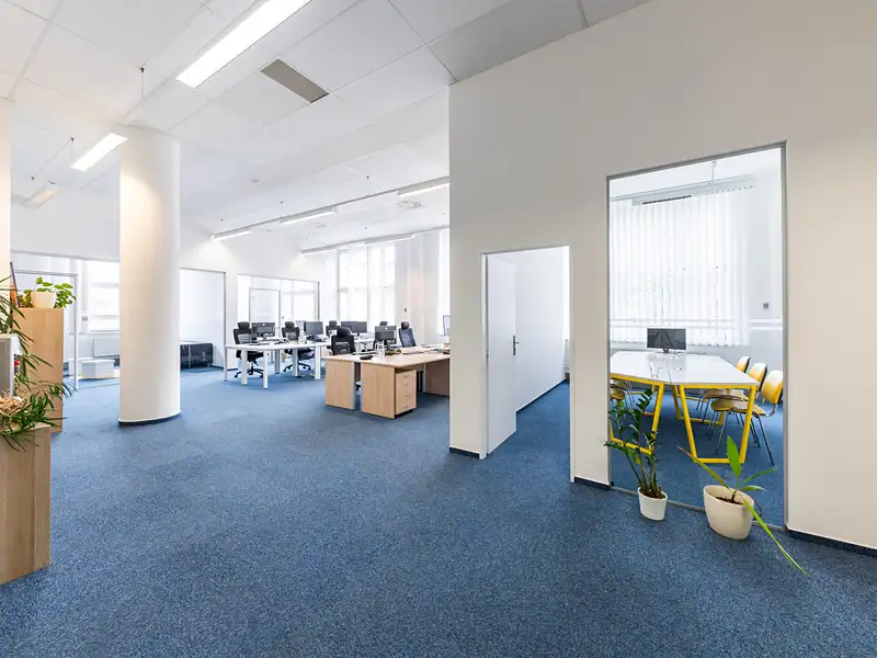 Pronájem kanceláře 70 m², Praha – náhled fotky 3
