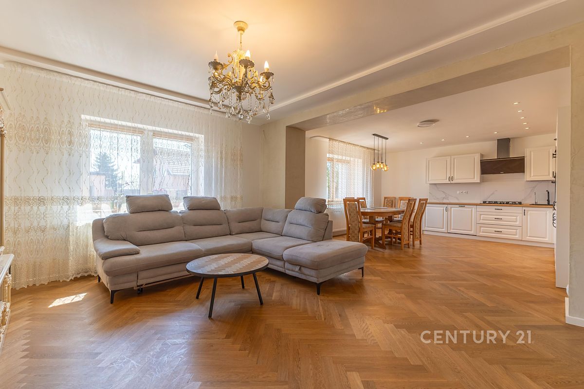 Prodej rodinného domu 180 m², pozemek 378 m²