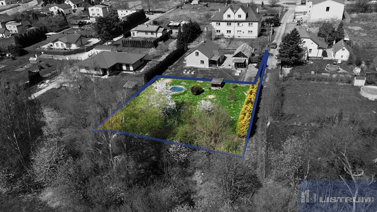 Prodej stavebního pozemku 1296 m² – fotografie 2