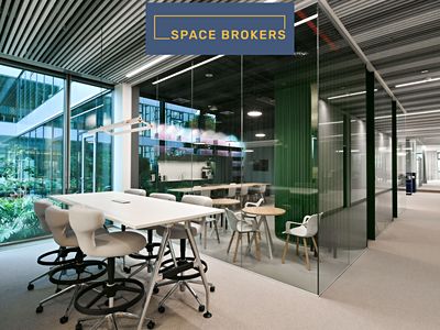 Pronájem kanceláře 3000 m²