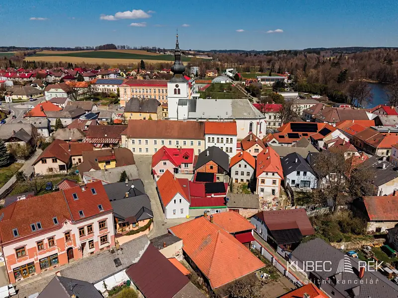 Prodej rodinného domu 270 m², pozemek 430 m², Kamenice nad Lipou – náhled fotky 3