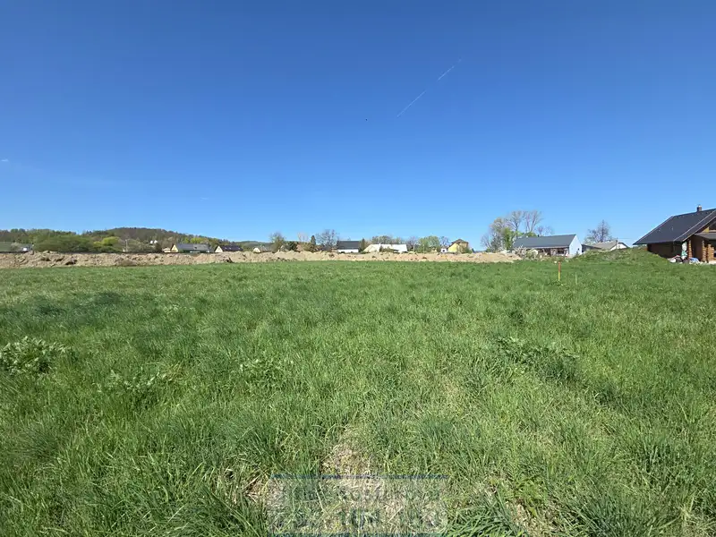 Prodej stavebního pozemku 700 m², Krnov – náhled fotky 1