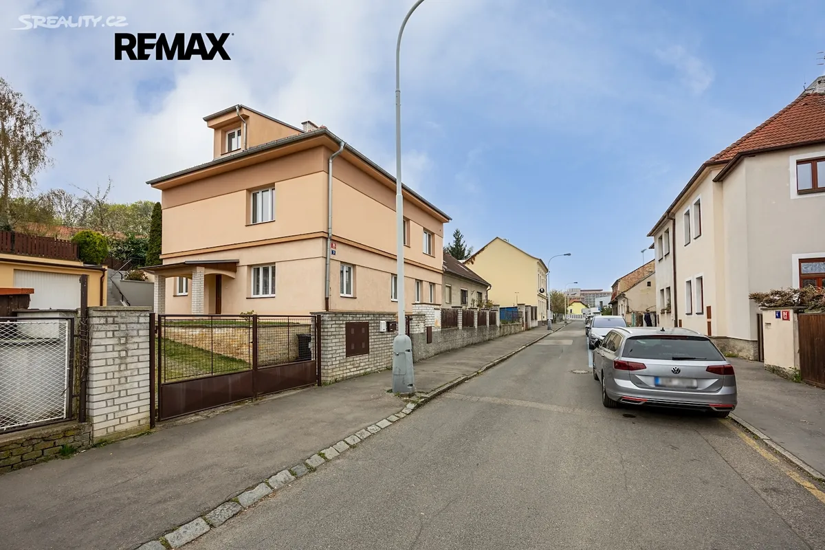 Prodej rodinného domu 216 m², pozemek 580 m², Praha