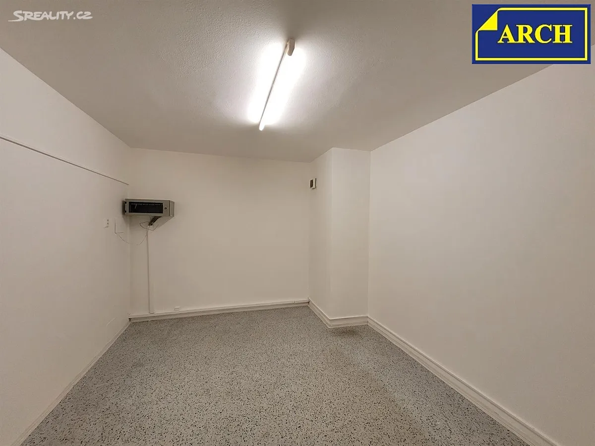 Pronájem kanceláře 92 m² - Widok 6