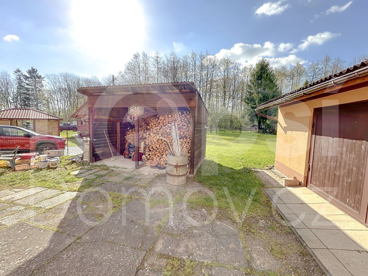 Prodej rodinného domu 185 m², pozemek 1515 m² – fotografie 4