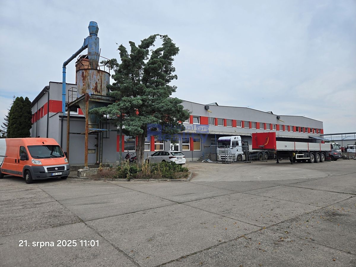 Pronájem výrobní haly, prostoru 450 m²
